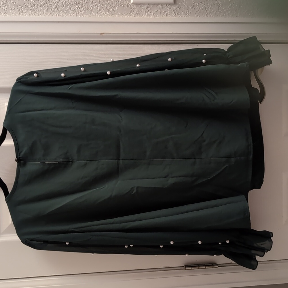 Many Shein Blouses With Pearls. - Picture 9 of 9